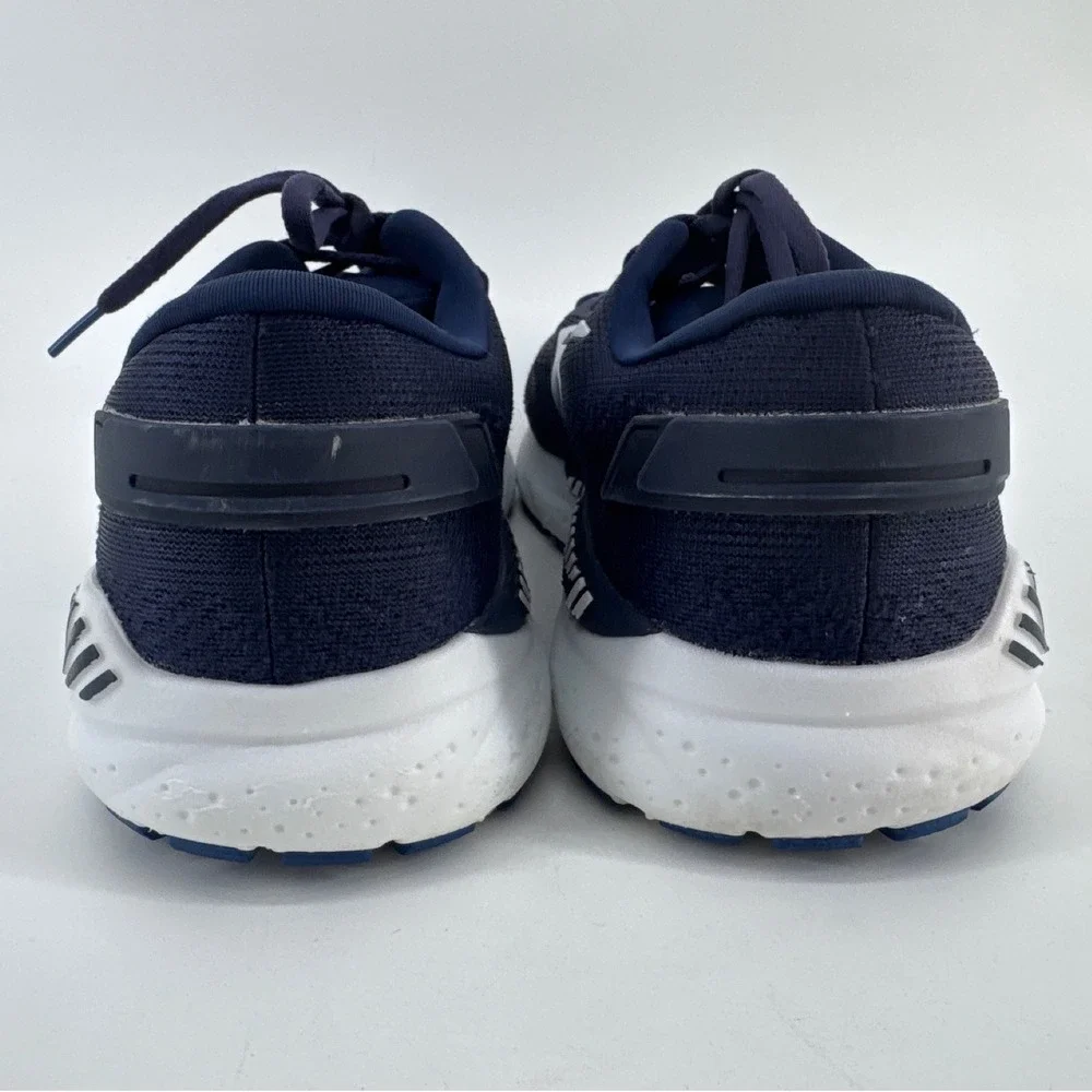 Brooks Beast GTS Men's Size 10 Wide 2E Navy Blue Running Shoes 1104252E
